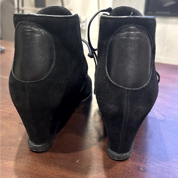 Stuart Weitzman Kalahari Hidden Wedge Bootie size 6.5 - Picture 2 of 14